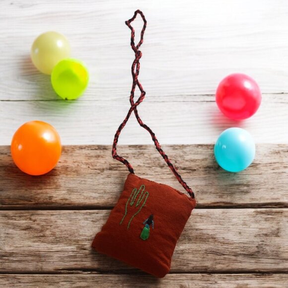 Worsted Necklace with Desert Essences – Seri Mysticism - Picture 2 of 3